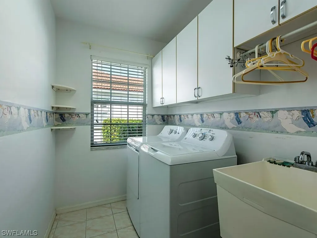 379 Melrose Place Naples FL 34104