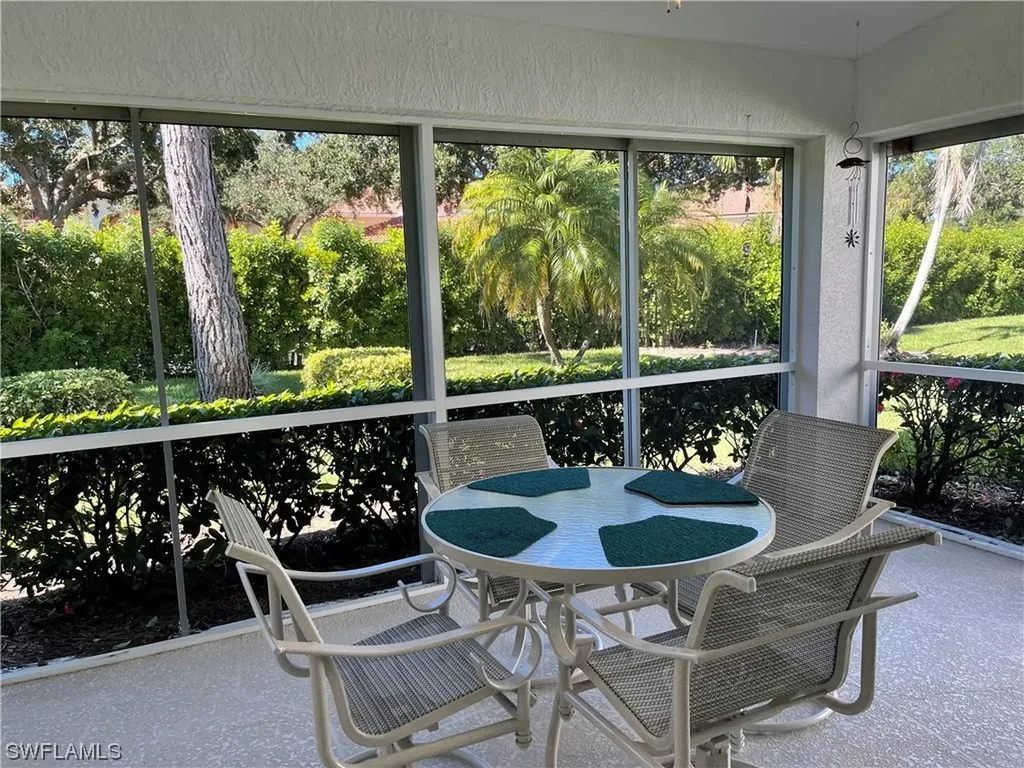 379 Melrose Place Naples FL 34104