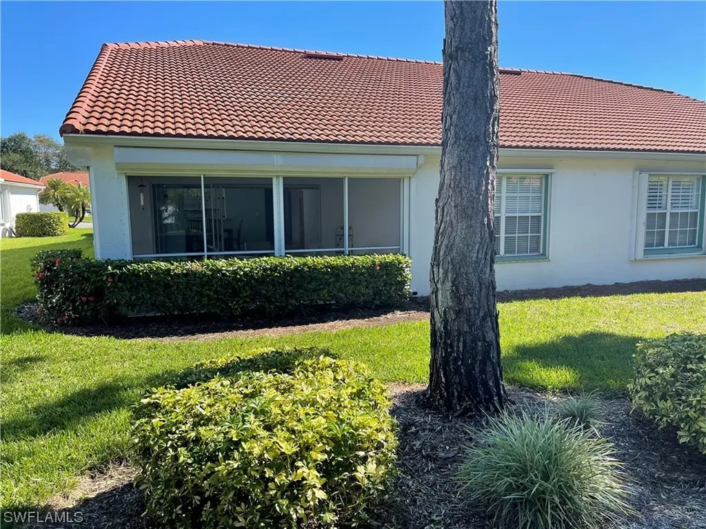 379 Melrose Place Naples FL 34104