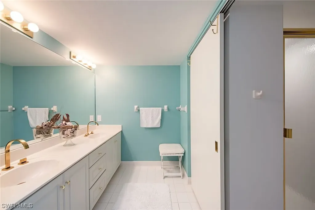 6825 Grenadier Boulevard Naples FL 34108