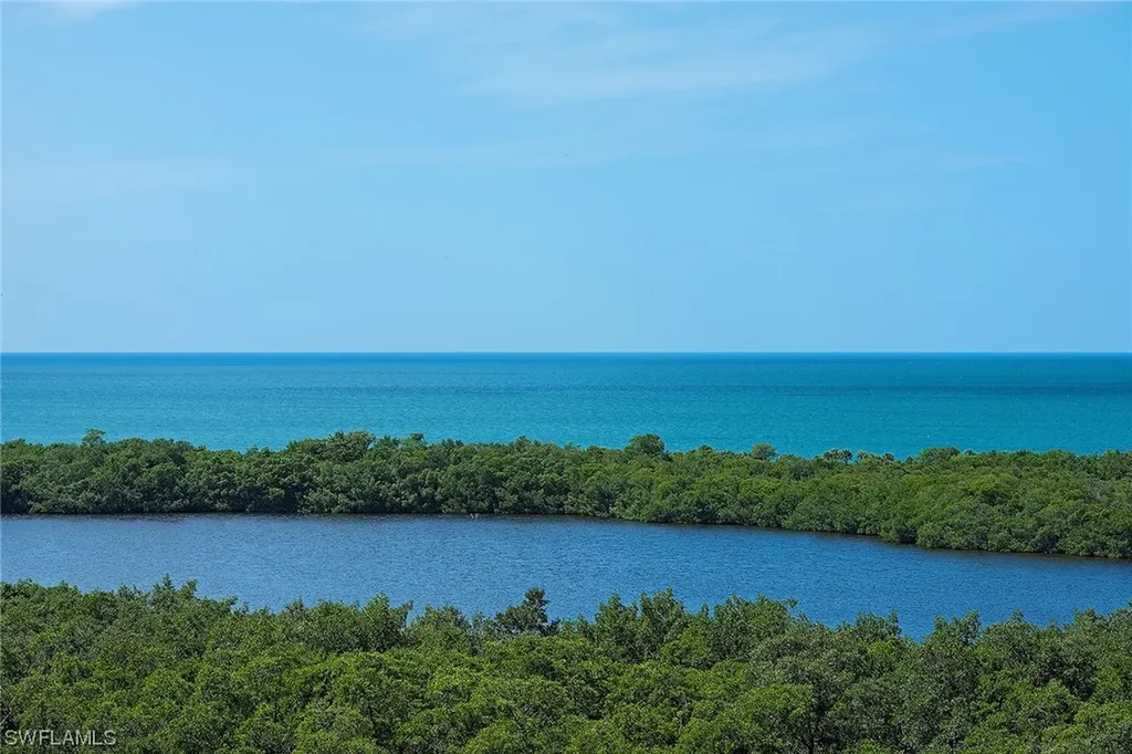 6825 Grenadier Boulevard Naples FL 34108