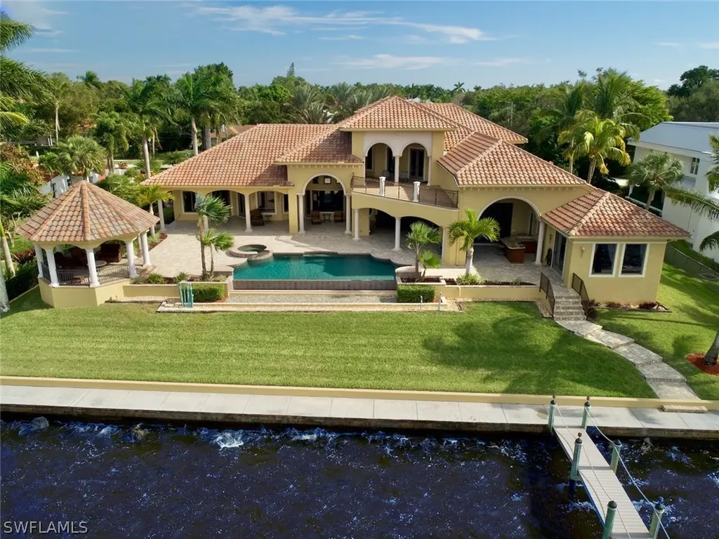3336 West Riverside Drive Fort Myers FL 33901