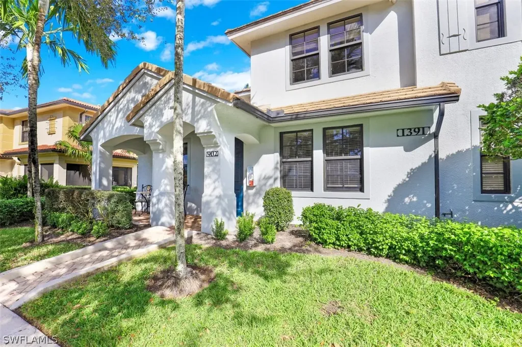 1391 Santiago Circle Naples FL 34113