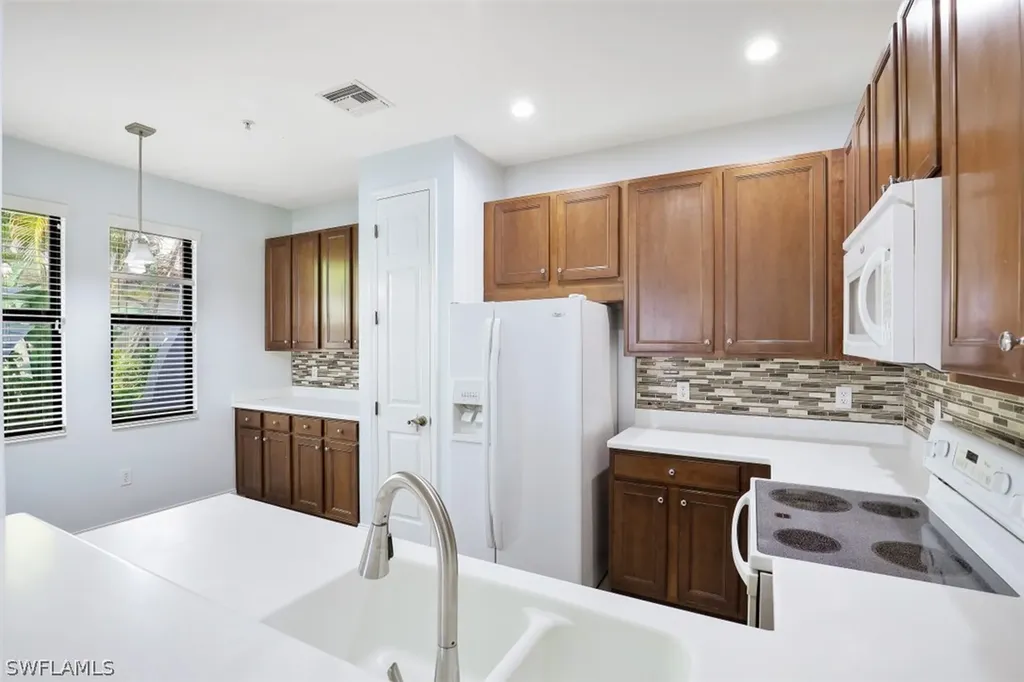 1391 Santiago Circle Naples FL 34113