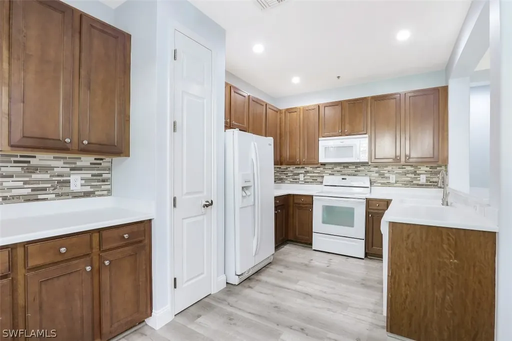 1391 Santiago Circle Naples FL 34113