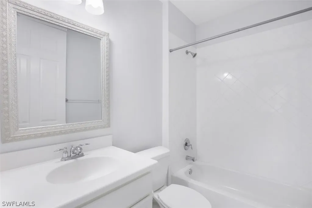 1391 Santiago Circle Naples FL 34113