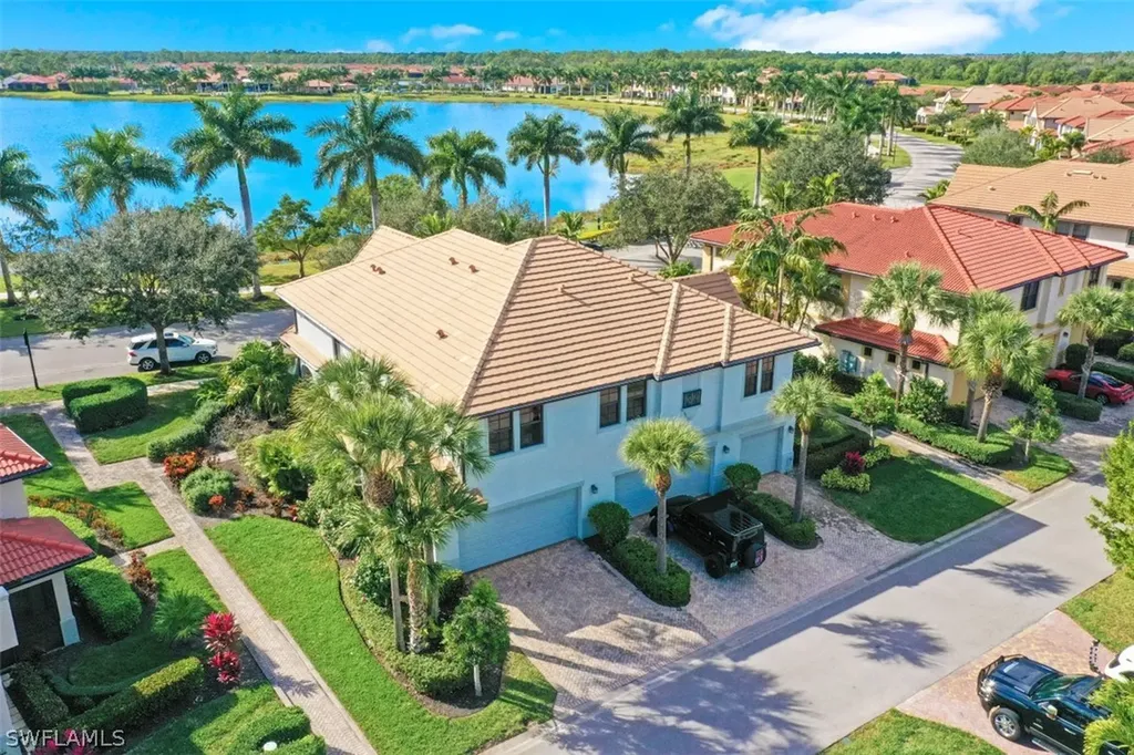 1391 Santiago Circle Naples FL 34113