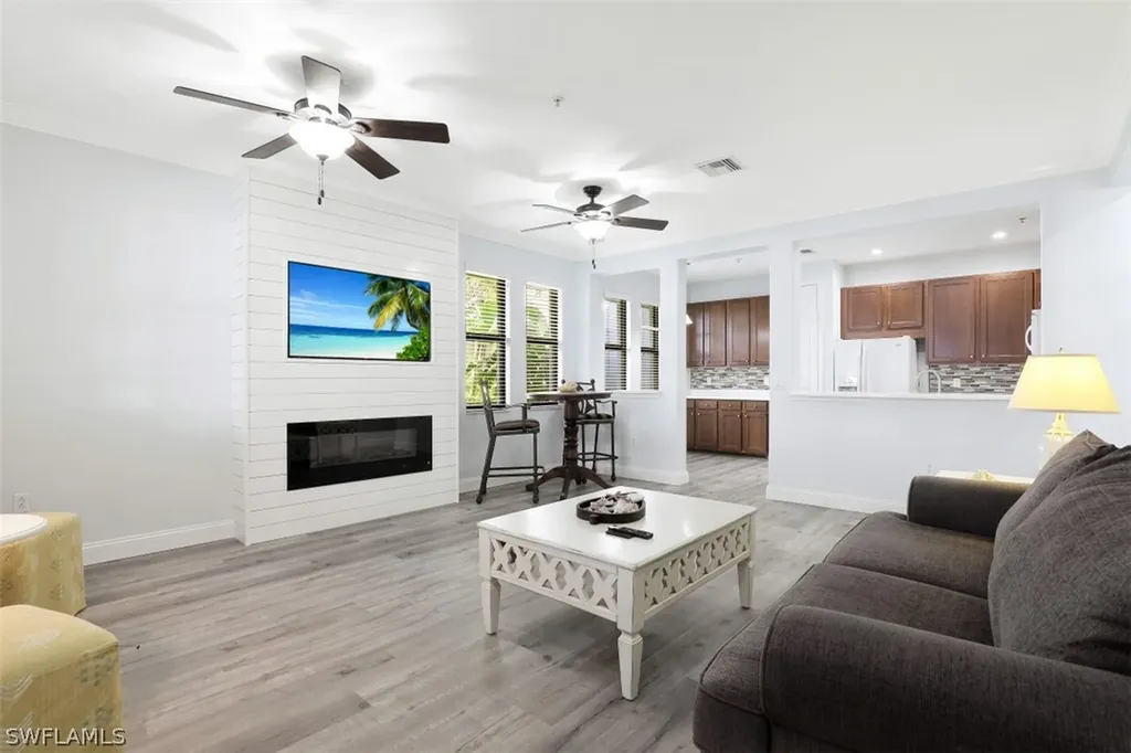 1391 Santiago Circle Naples FL 34113