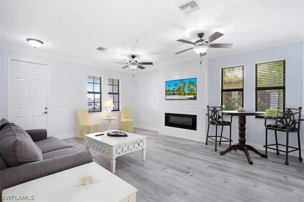 1391 Santiago Circle Naples FL 34113