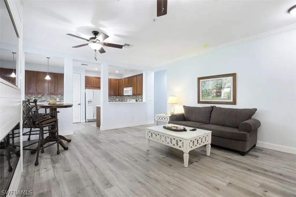 1391 Santiago Circle Naples FL 34113