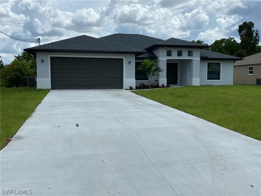 3903 25th Street SW Lehigh Acres FL 33976