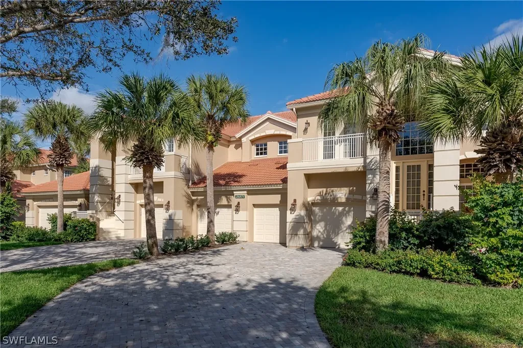 Bonita Springs FL, 26871 Wyndhurst Court, Unit 202