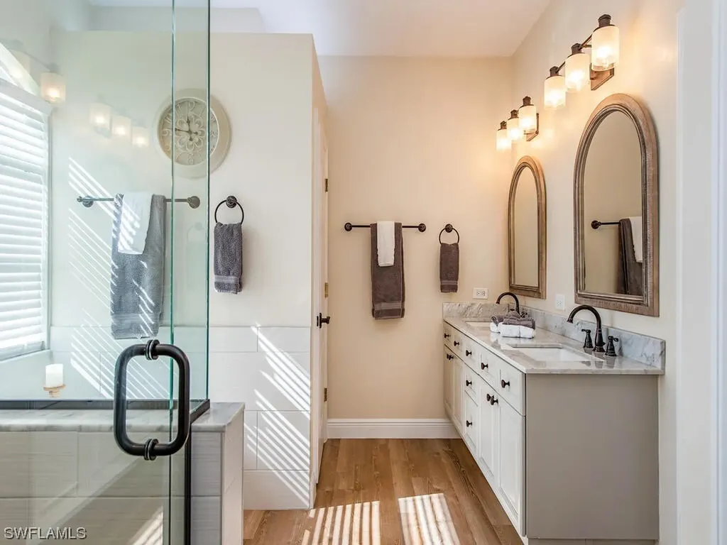 2092 Crestview Way Naples FL 34119