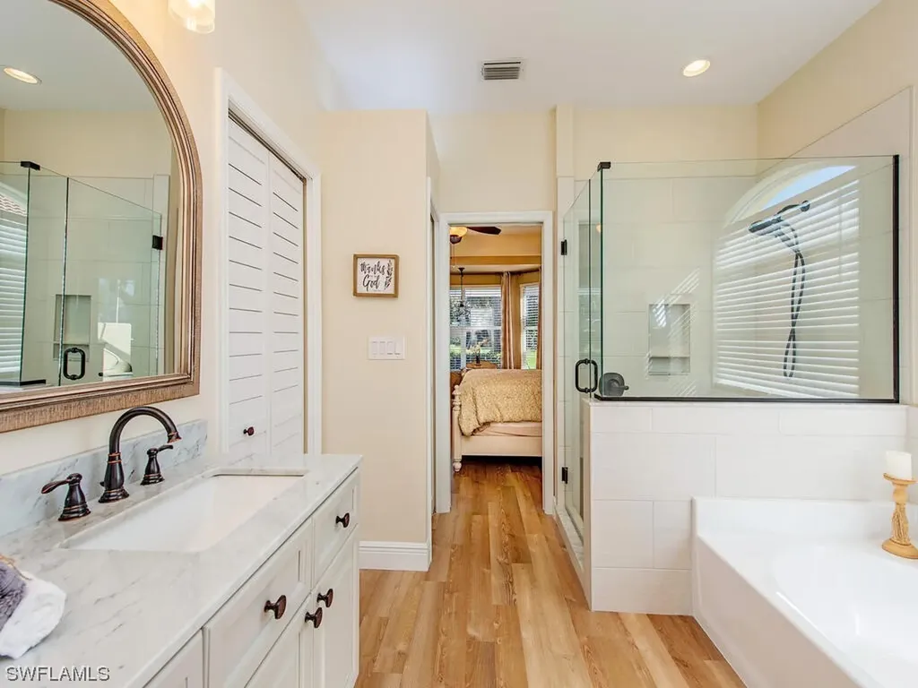 2092 Crestview Way Naples FL 34119