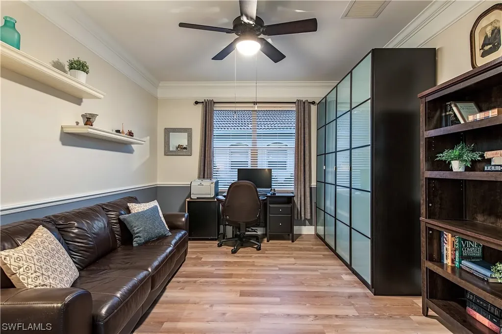 2092 Crestview Way Naples FL 34119