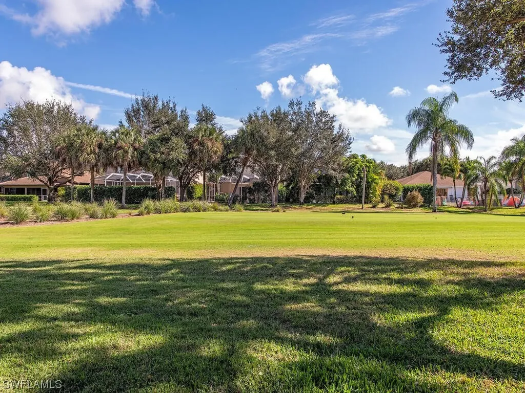 2092 Crestview Way Naples FL 34119