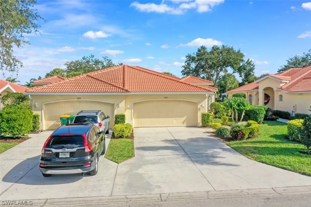 2092 Crestview Way Naples FL 34119