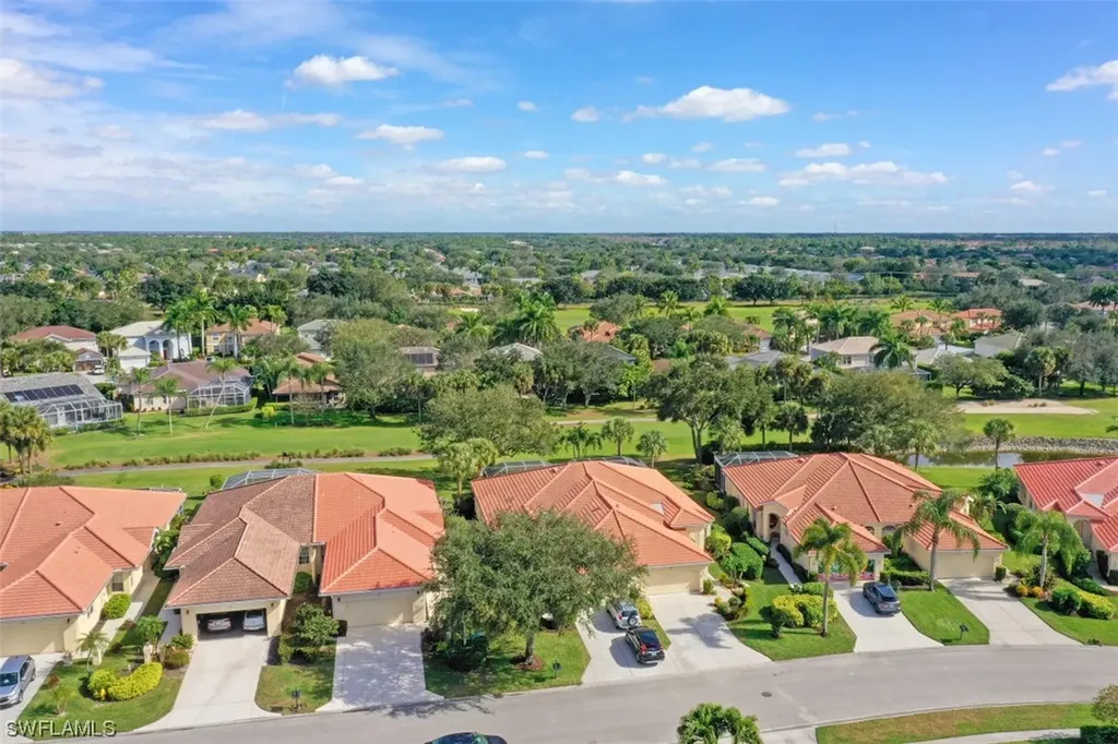 2092 Crestview Way Naples FL 34119