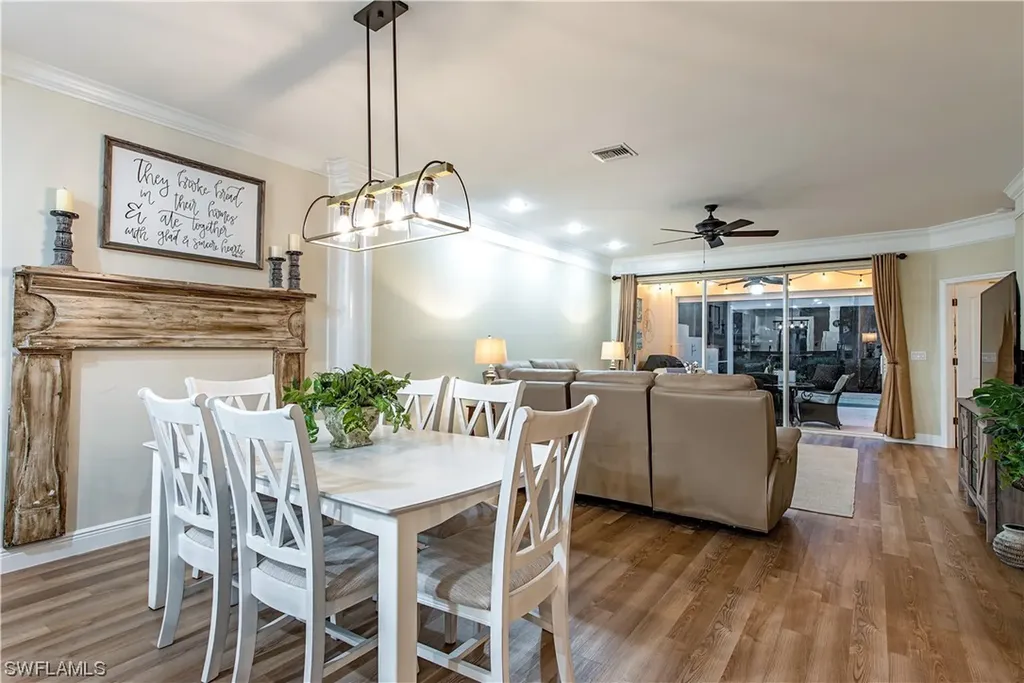 2092 Crestview Way Naples FL 34119