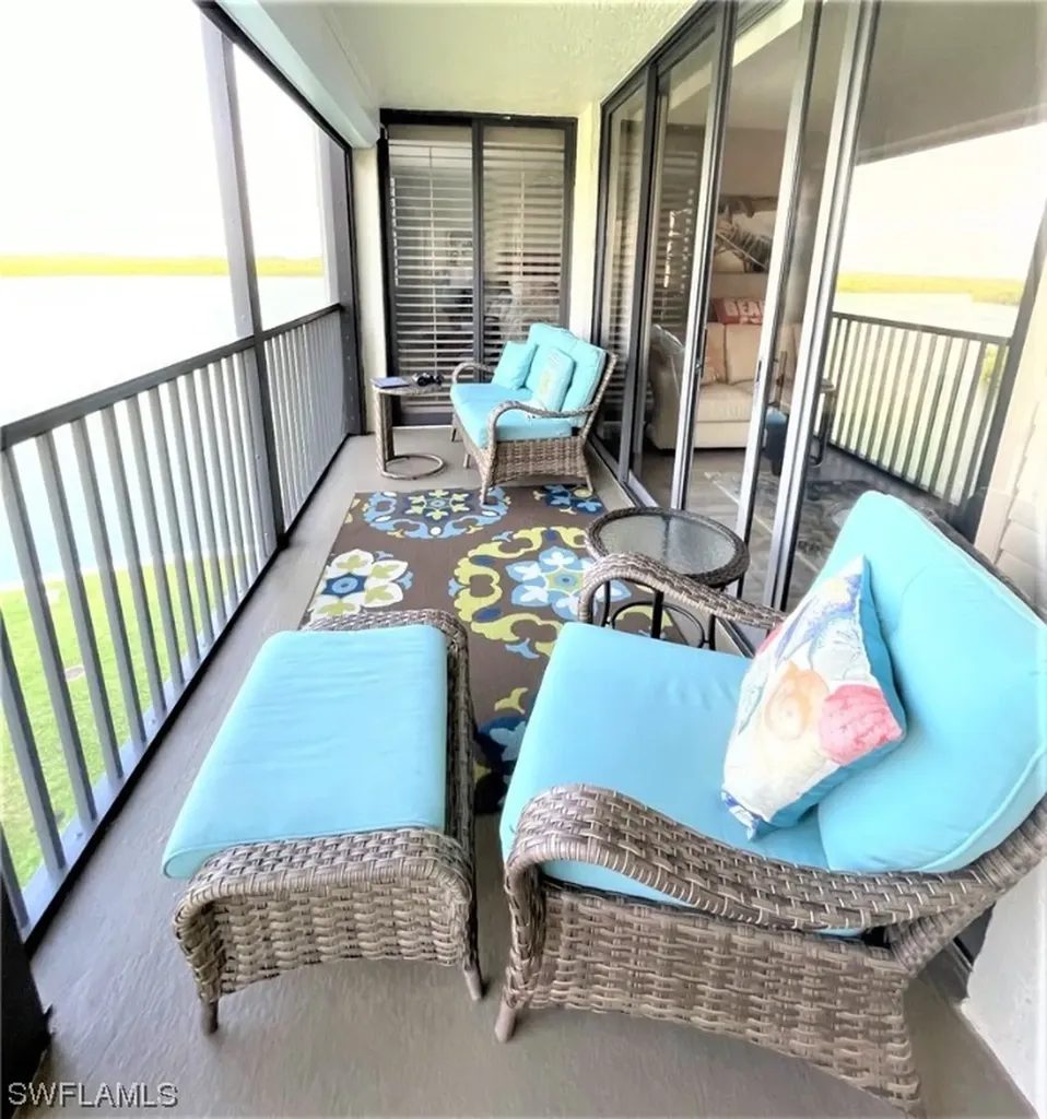 17 Bluebill Avenue Naples FL 34108
