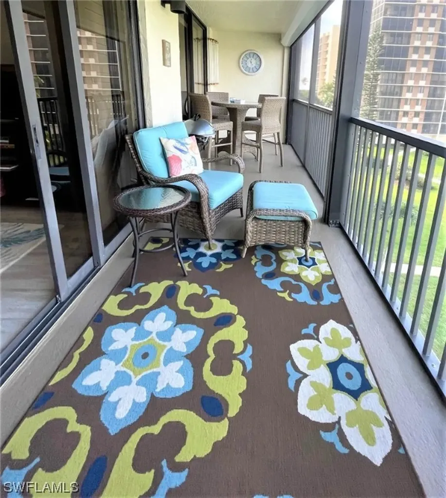 17 Bluebill Avenue Naples FL 34108