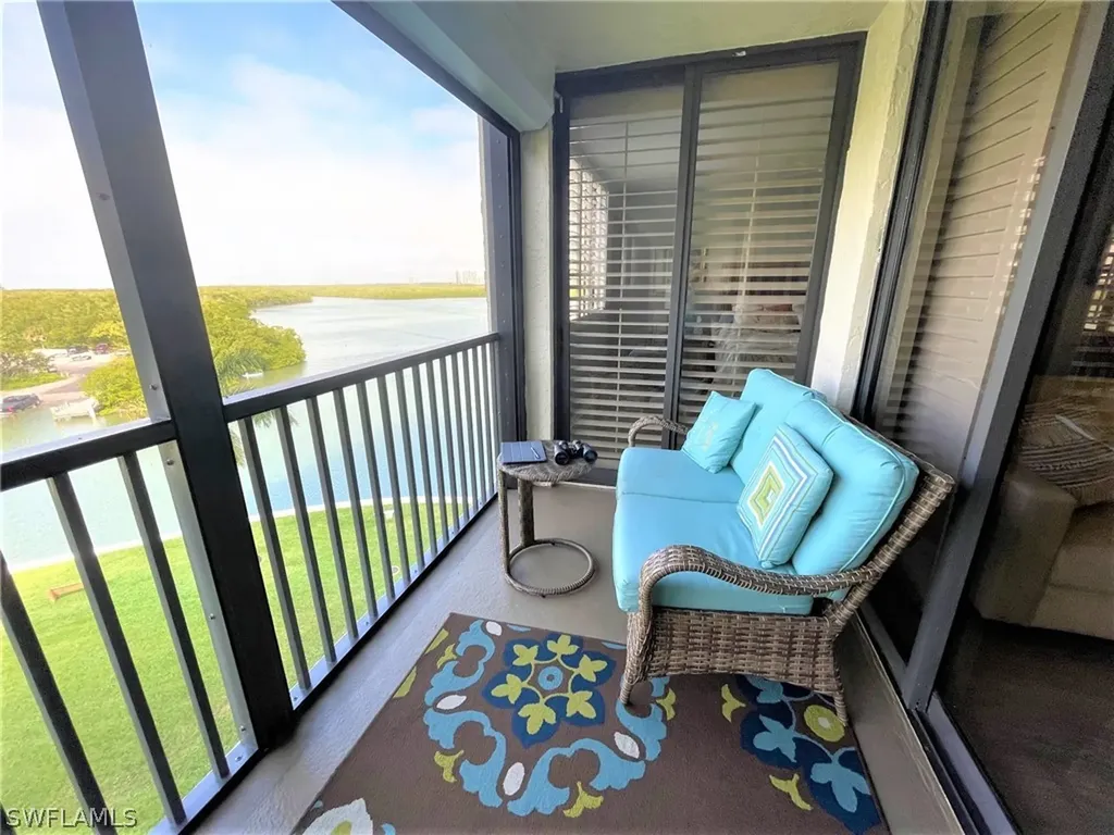 17 Bluebill Avenue Naples FL 34108