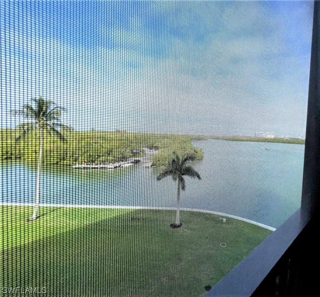 17 Bluebill Avenue Naples FL 34108