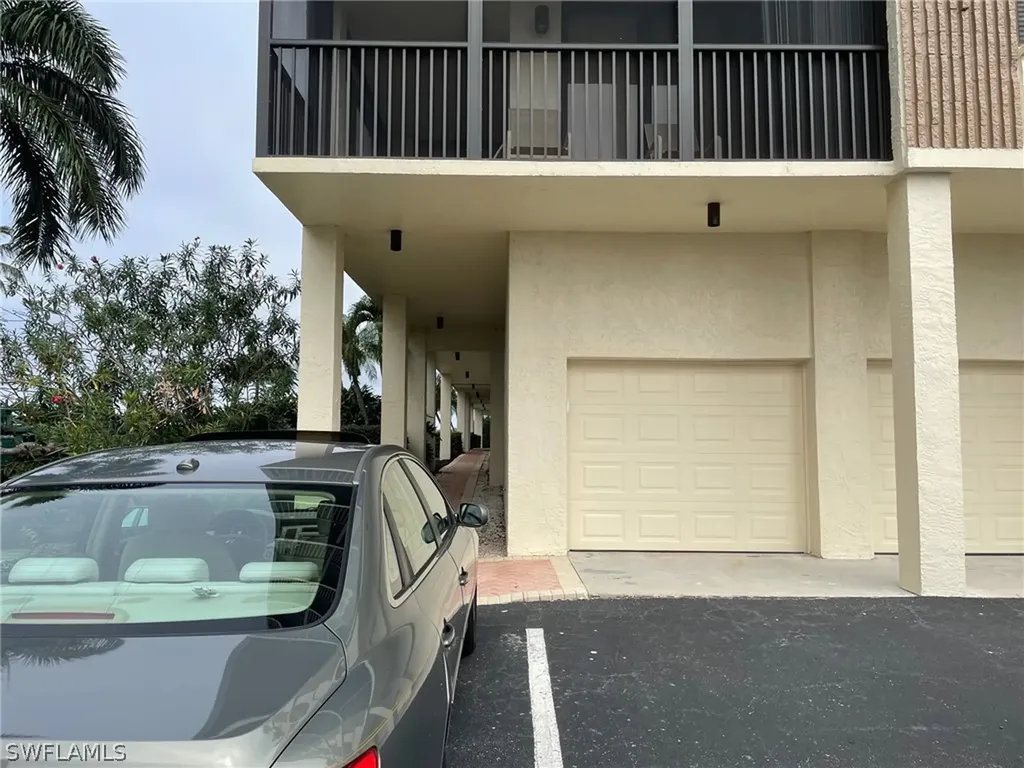 17 Bluebill Avenue Naples FL 34108