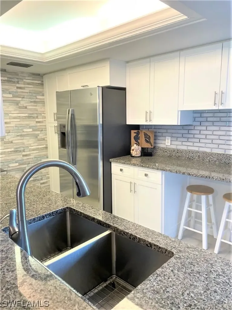 17 Bluebill Avenue Naples FL 34108