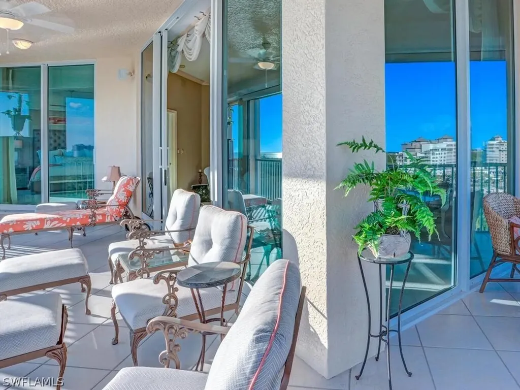 425 Dockside Drive Naples FL 34110