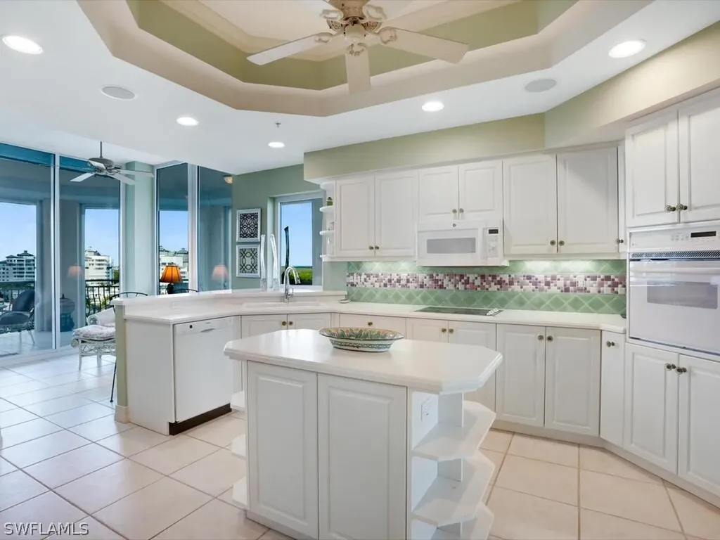 425 Dockside Drive Naples FL 34110