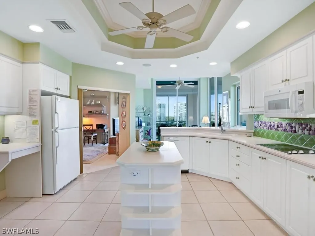425 Dockside Drive Naples FL 34110