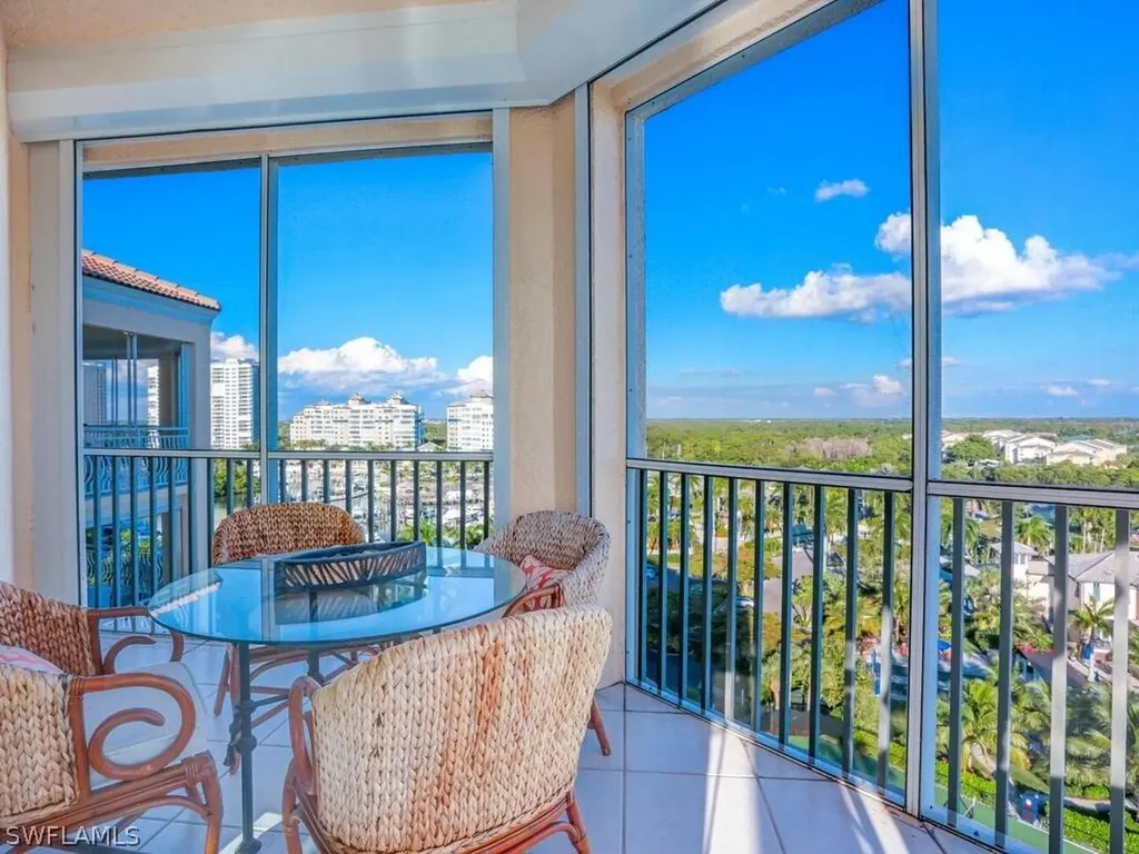 425 Dockside Drive Naples FL 34110