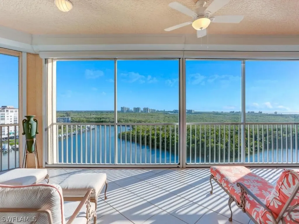 425 Dockside Drive Naples FL 34110