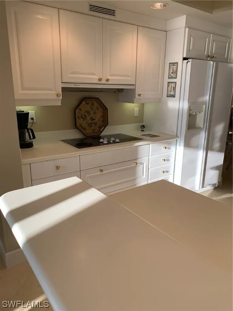 7225 Pelican Bay Boulevard Naples FL 34108