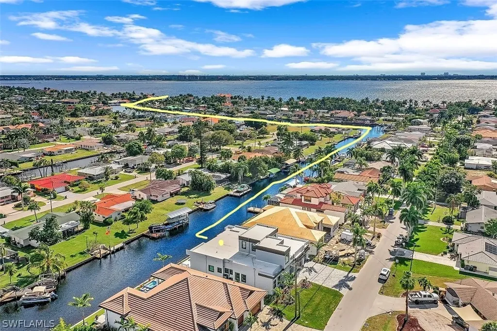 5305 Bayshore Avenue Cape Coral FL 33904