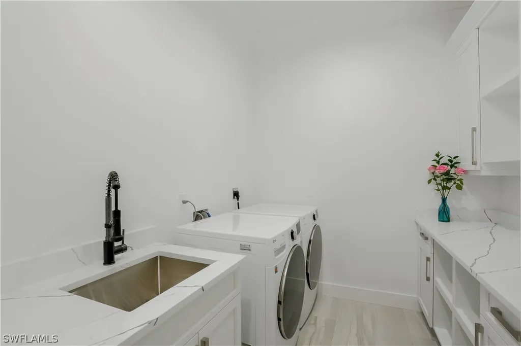 5305 Bayshore Avenue Cape Coral FL 33904