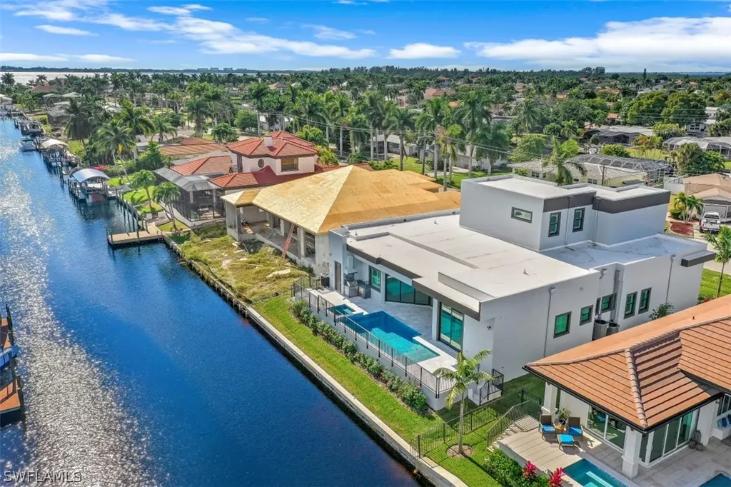 5305 Bayshore Avenue Cape Coral FL 33904