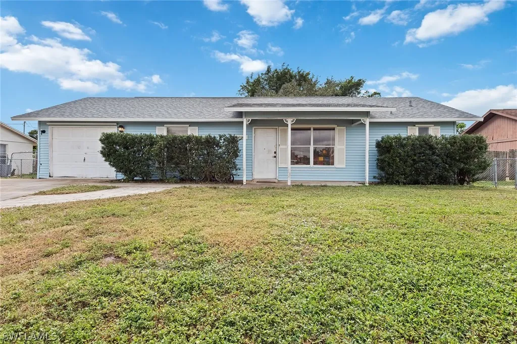 5090 31st Place SW Naples FL 34116