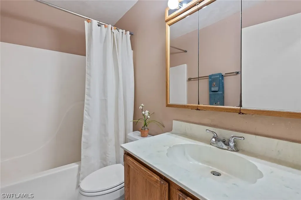 5090 31st Place SW Naples FL 34116
