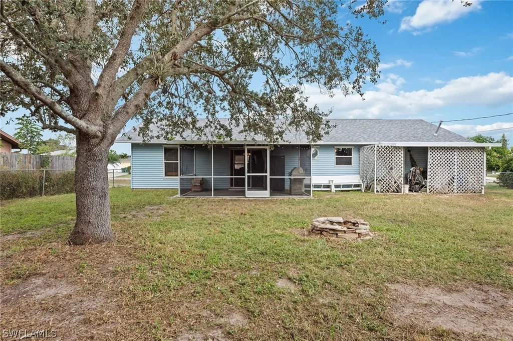 5090 31st Place SW Naples FL 34116