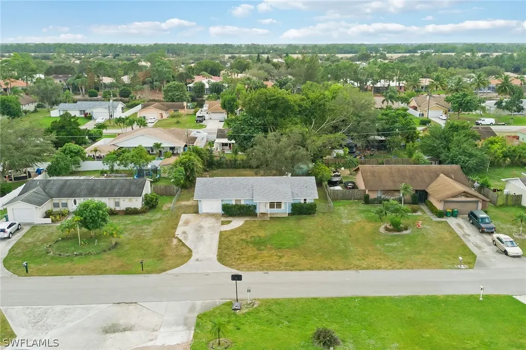 5090 31st Place SW Naples FL 34116