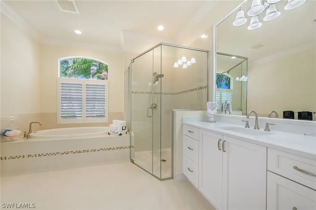 7512 Treeline Drive Naples FL 34119