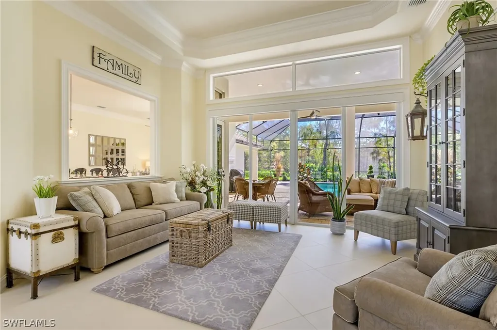 7512 Treeline Drive Naples FL 34119