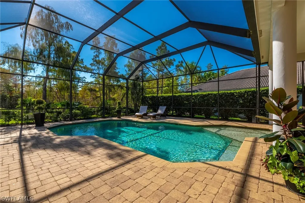 7512 Treeline Drive Naples FL 34119