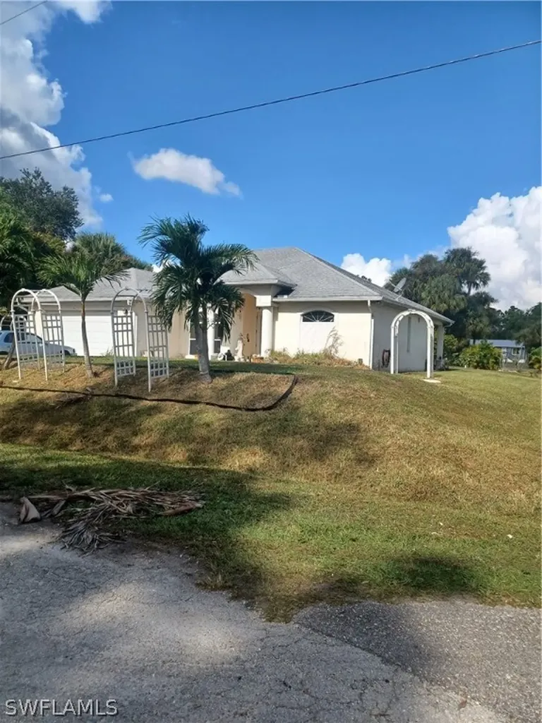 2700 7th Street W Lehigh Acres FL 33971