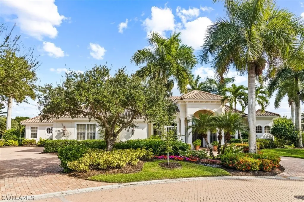 7534 Hogan Court Naples FL 34113