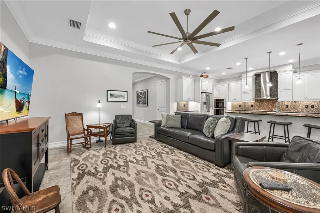 3044 Mandalay Court Naples FL 34105
