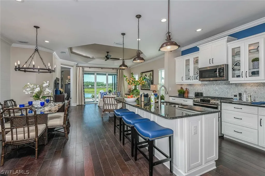 2333 Ariane Drive Naples FL 34112