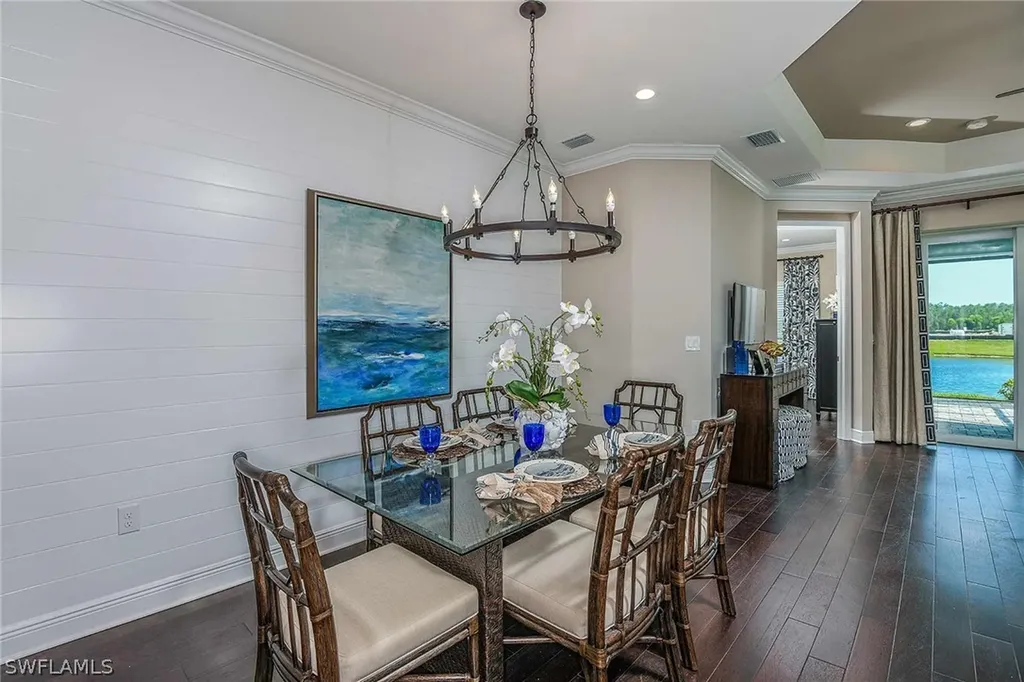 2333 Ariane Drive Naples FL 34112